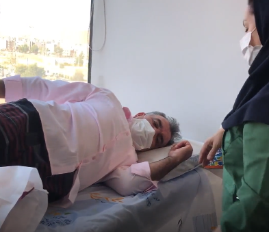 فیزیوتراپی تخصصی پس از عمل جراحی زانوی پرانتزی در شیراز